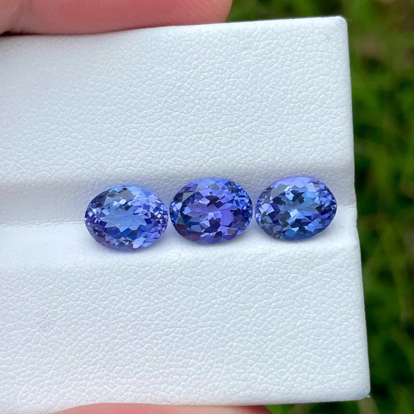 MantraMani Tanzanite Loose Gemstone – Authentic, Lab Certified | India - Angle 5