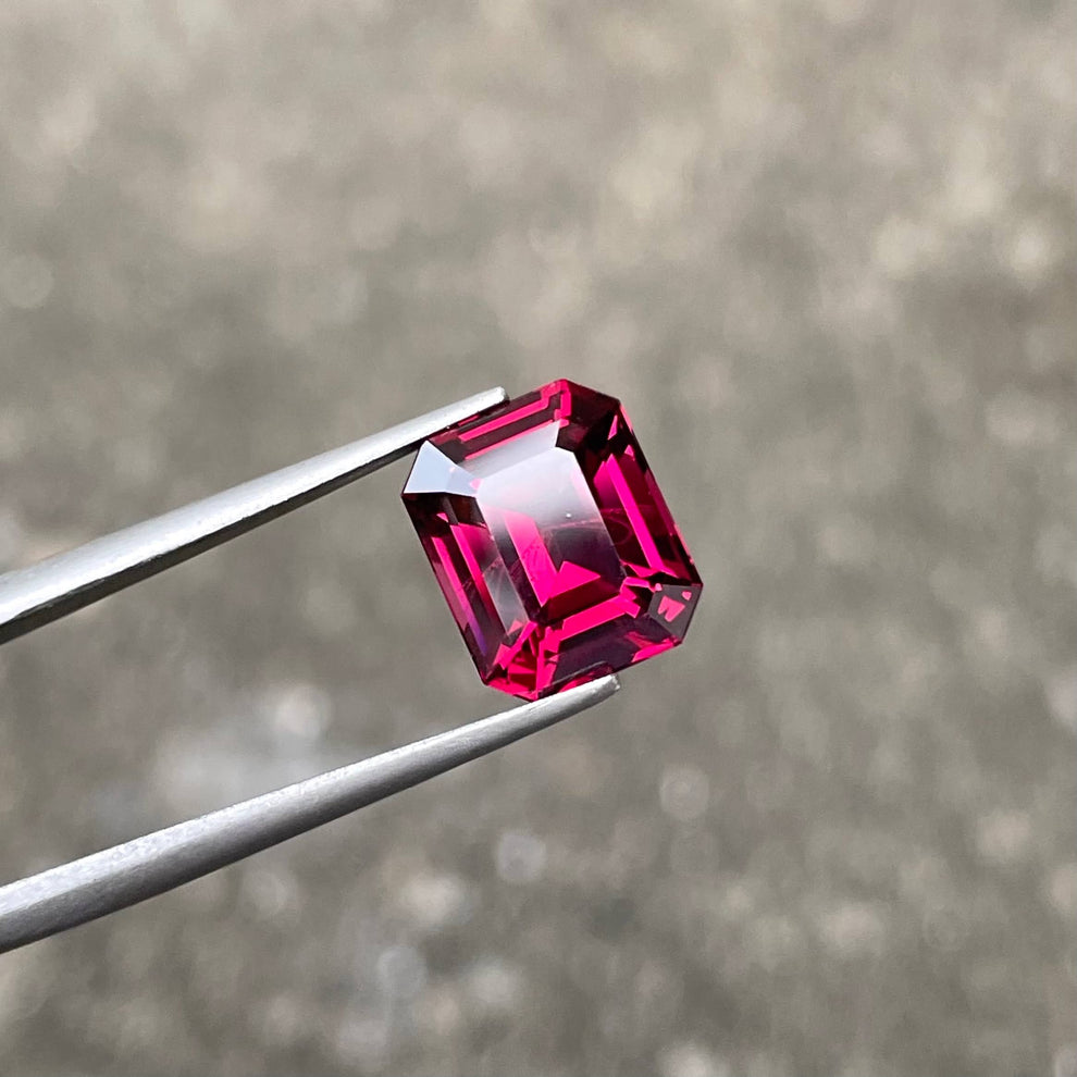 MantraMani Garnet Loose Gemstone – Authentic, Lab Certified | India - Angle 4