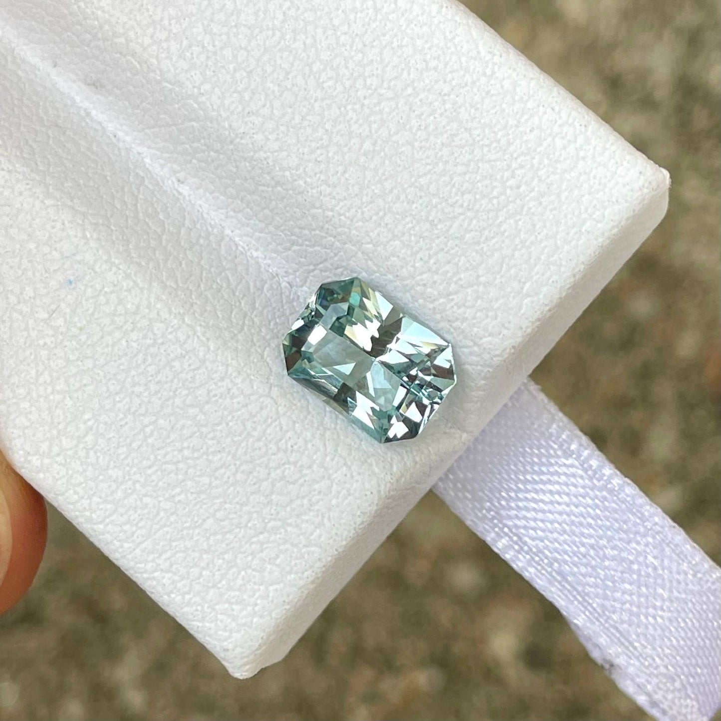 MantraMani Aquamarine Loose Gemstone – Authentic, Lab Certified | India - Angle 4