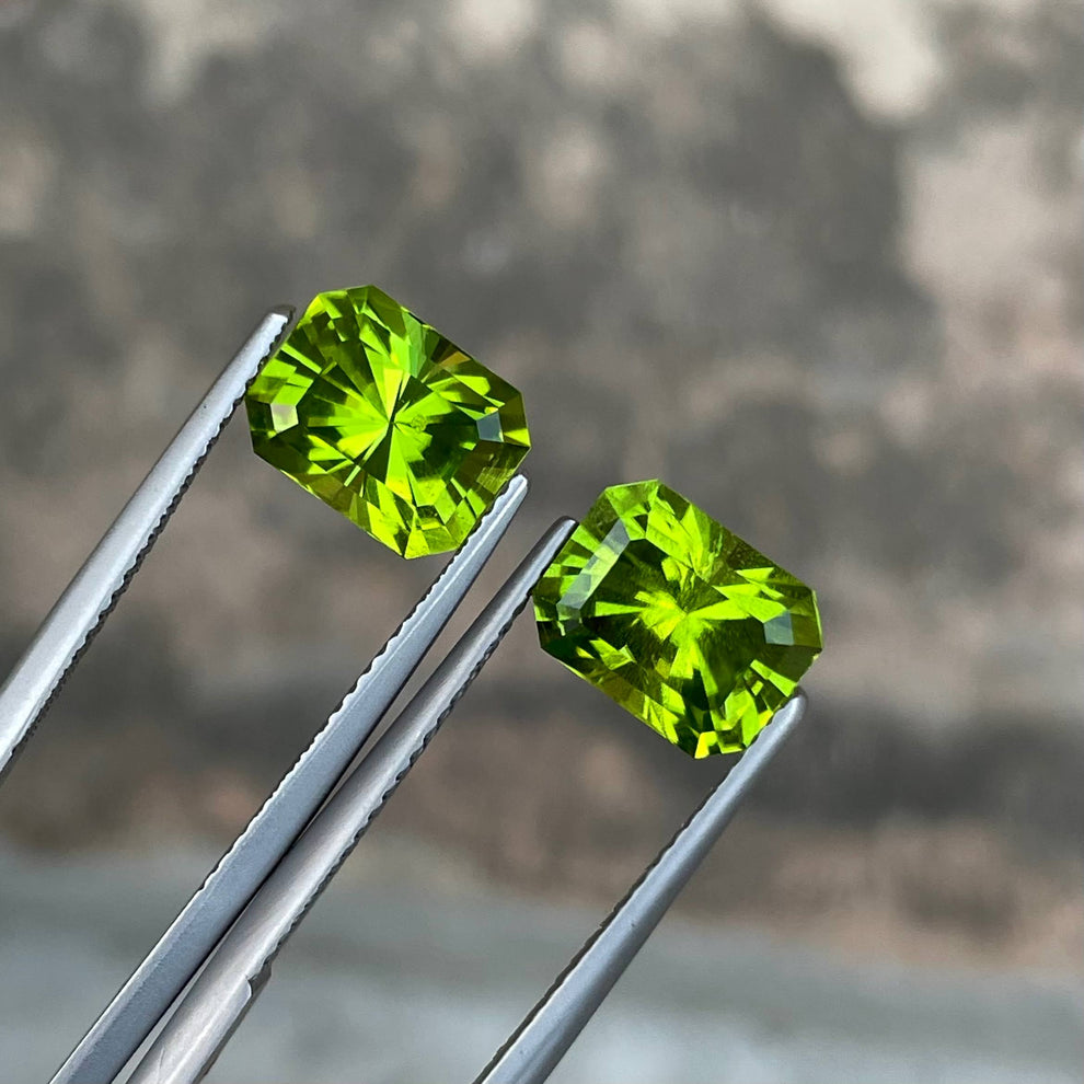 MantraMani Peridot Loose Gemstone – Authentic, Lab Certified | India - Angle 3