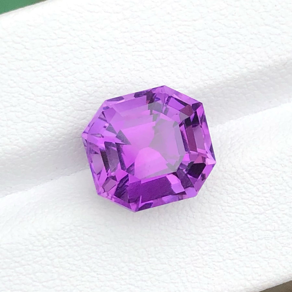 MantraMani Amethyst Loose Gemstone – Authentic, Lab Certified | India - Angle 3