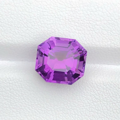 MantraMani Amethyst Loose Gemstone – Authentic, Lab Certified | India - Angle 2