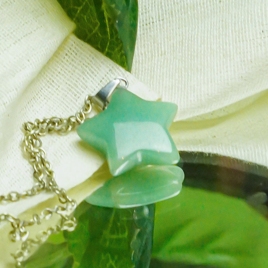 MantraMani Green Aventurine Crystal Star Pendant - Natural Gemstone Jewelry for Prosperity, Positivity & Celestial Style