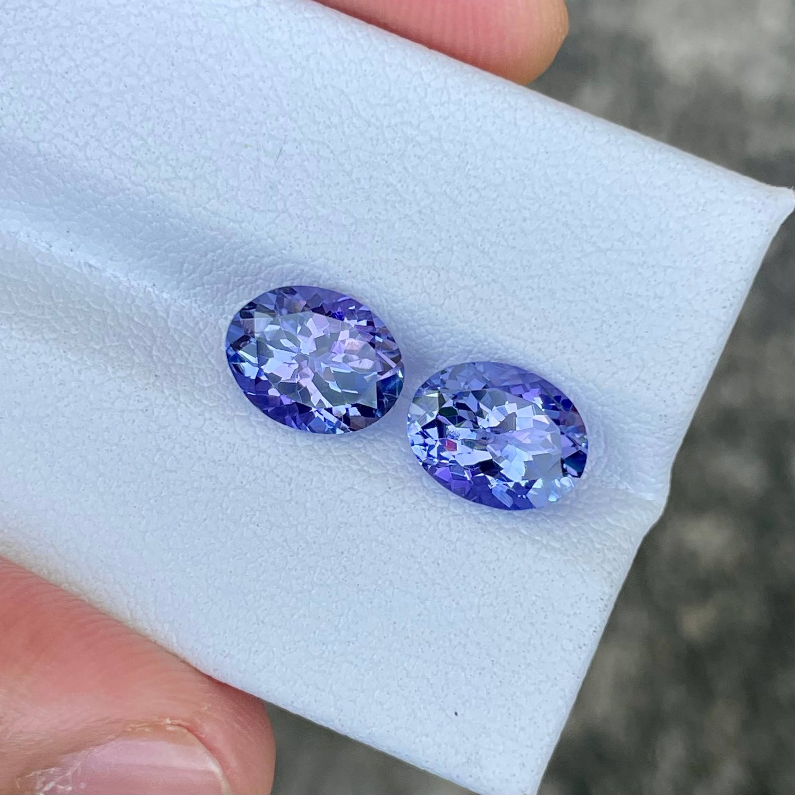 MantraMani Tanzanite Loose Gemstone – Authentic, Lab Certified | India - Angle 5