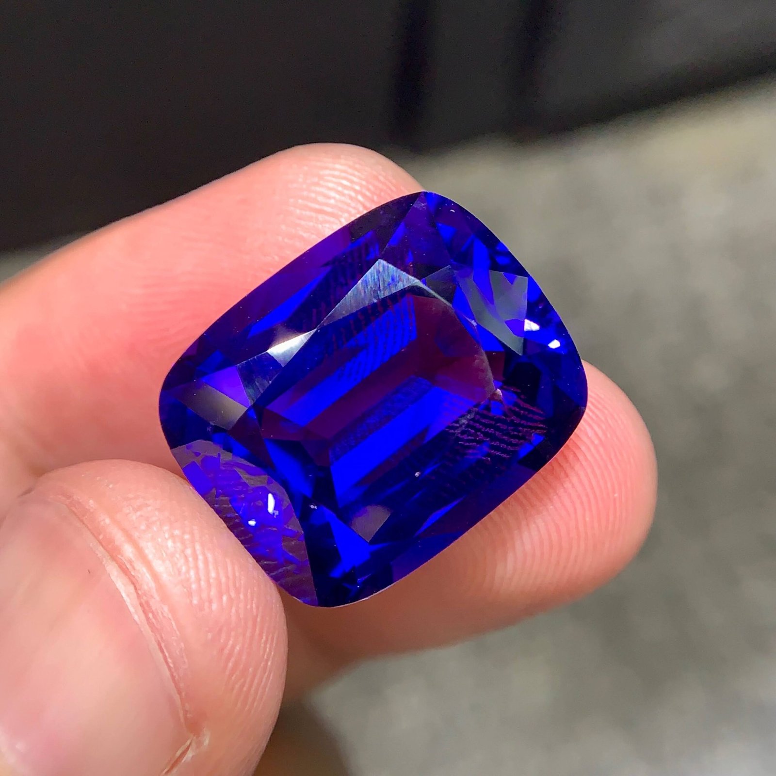 MantraMani 27.81 Carat Tanzanite Cushion Cut Natural Loose Gemstone - Imported - Tanzania