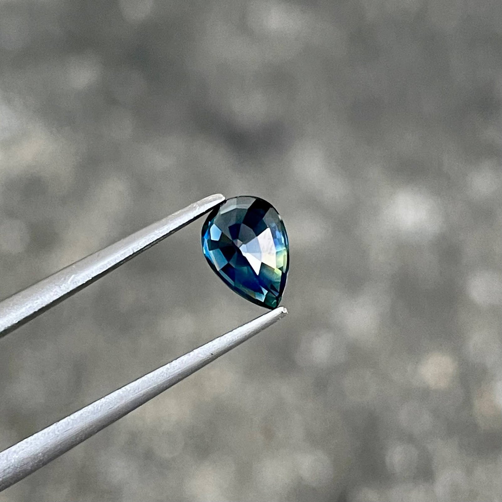 MantraMani Sapphire Loose Gemstone – Authentic, Lab Certified | India - Angle 5
