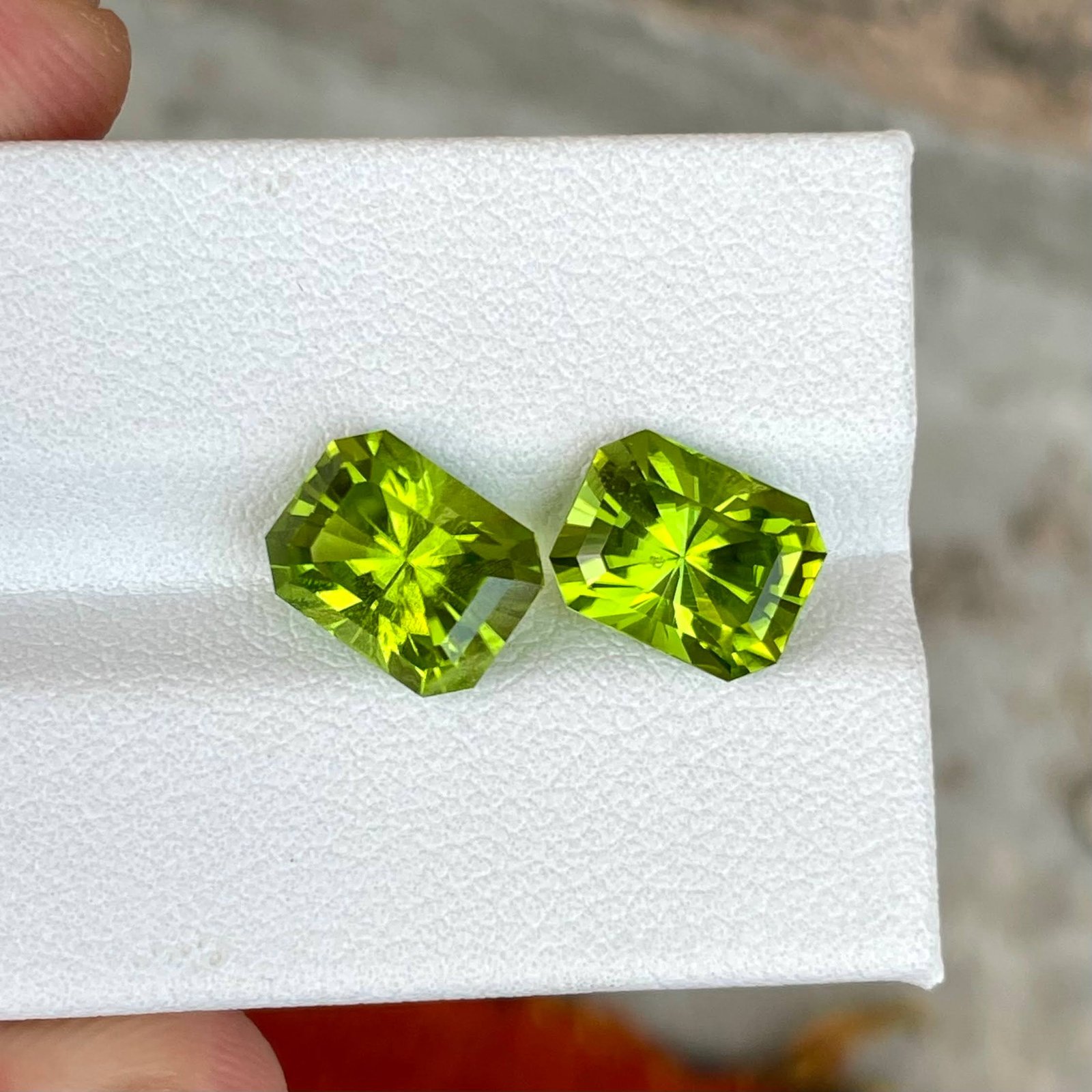 MantraMani Peridot Loose Gemstone – Authentic, Lab Certified | India - Angle 6