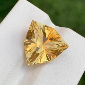 MantraMani 9.05 Carat Citrine Trillion Cut Natural Loose Gemstone - Imported - Brazil