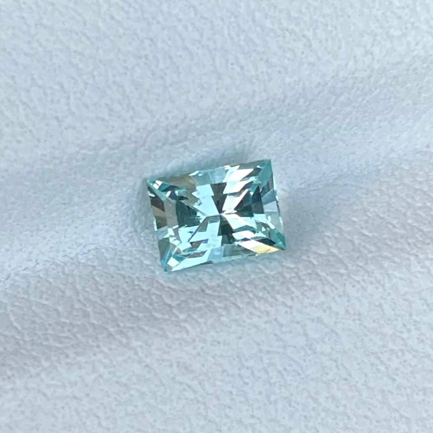 MantraMani 0.70 Carat Blue Aquamarine Baguette Cut Natural Loose Gemstone - Imported - Brazil