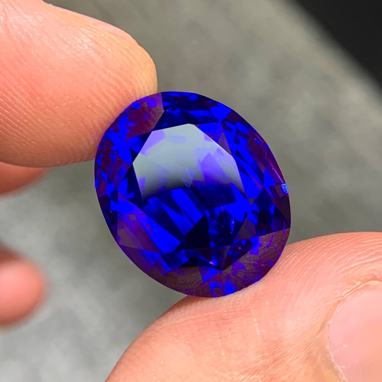MantraMani Tanzanite Loose Gemstone – Authentic, Lab Certified | India - Angle 3