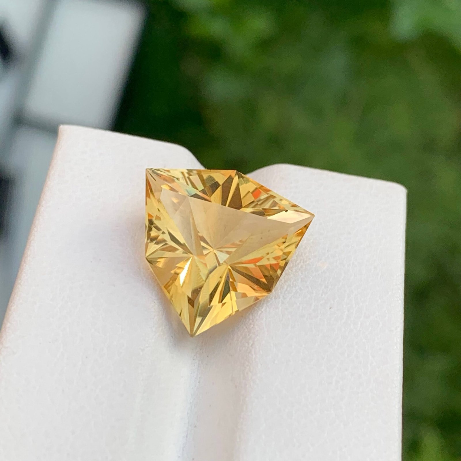 MantraMani 9.05 Carat Citrine Trillion Cut Natural Loose Gemstone - Imported - Brazil