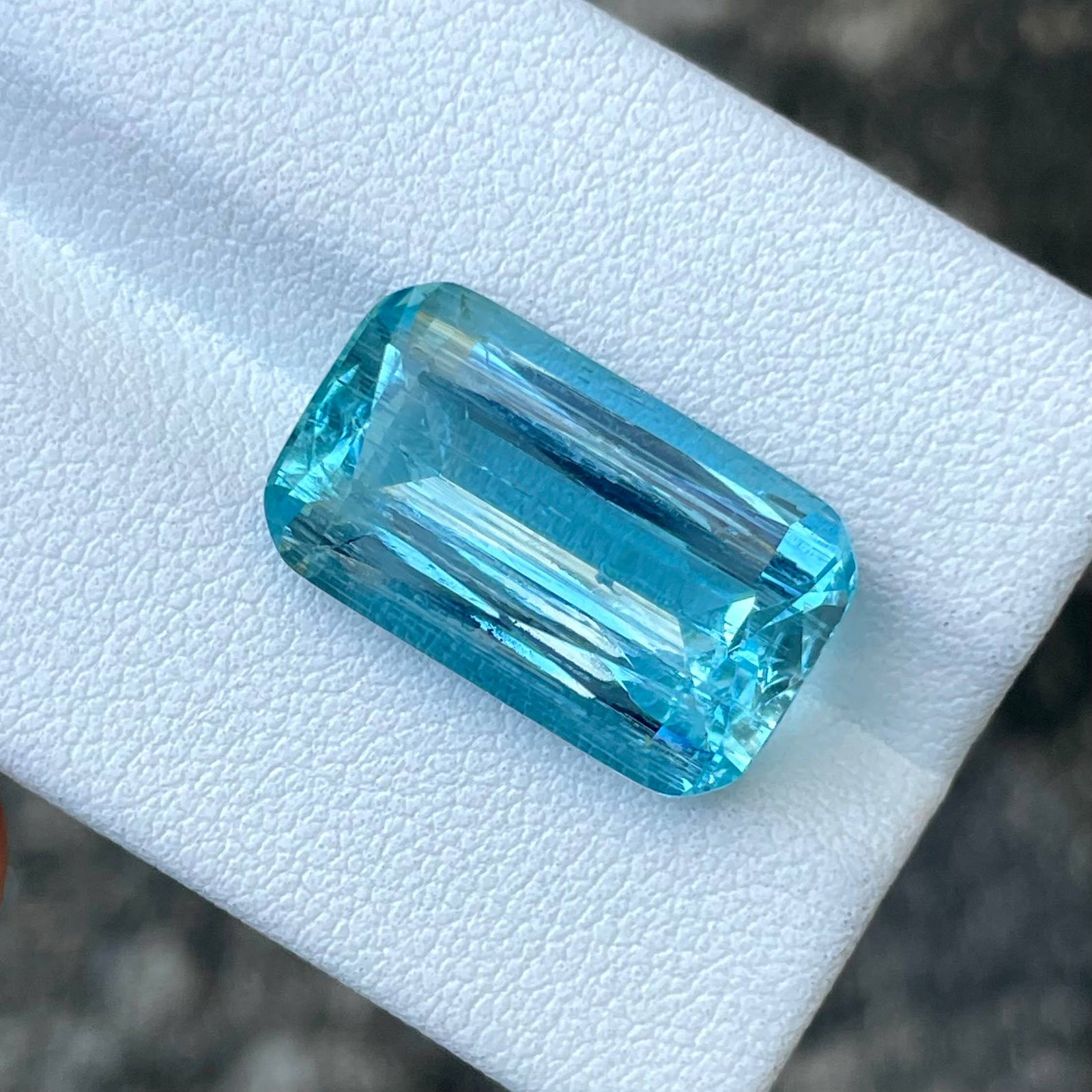MantraMani Aquamarine Loose Gemstone – Authentic, Lab Certified | India - Angle 3