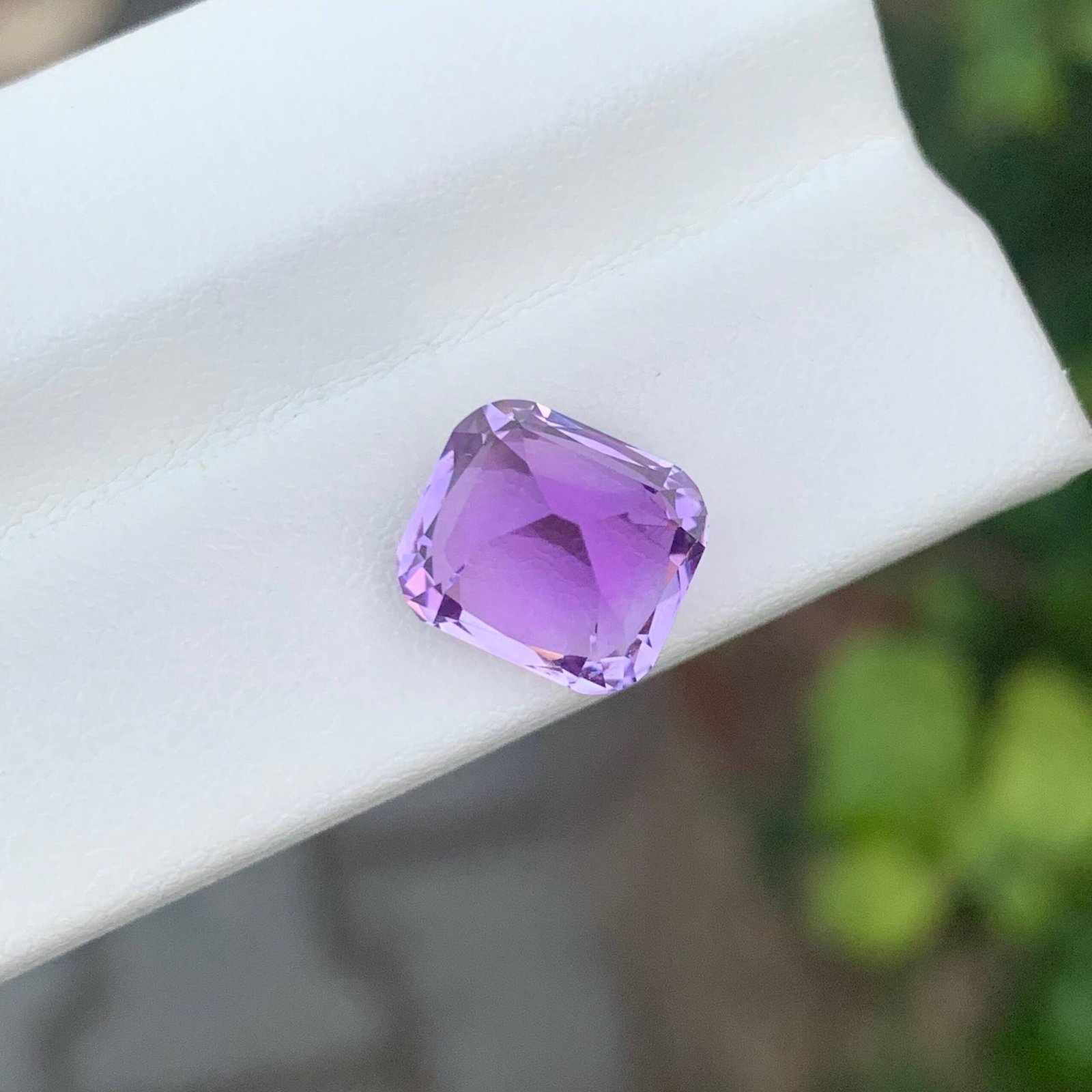 MantraMani Amethyst Loose Gemstone – Authentic, Lab Certified | India - Angle 4