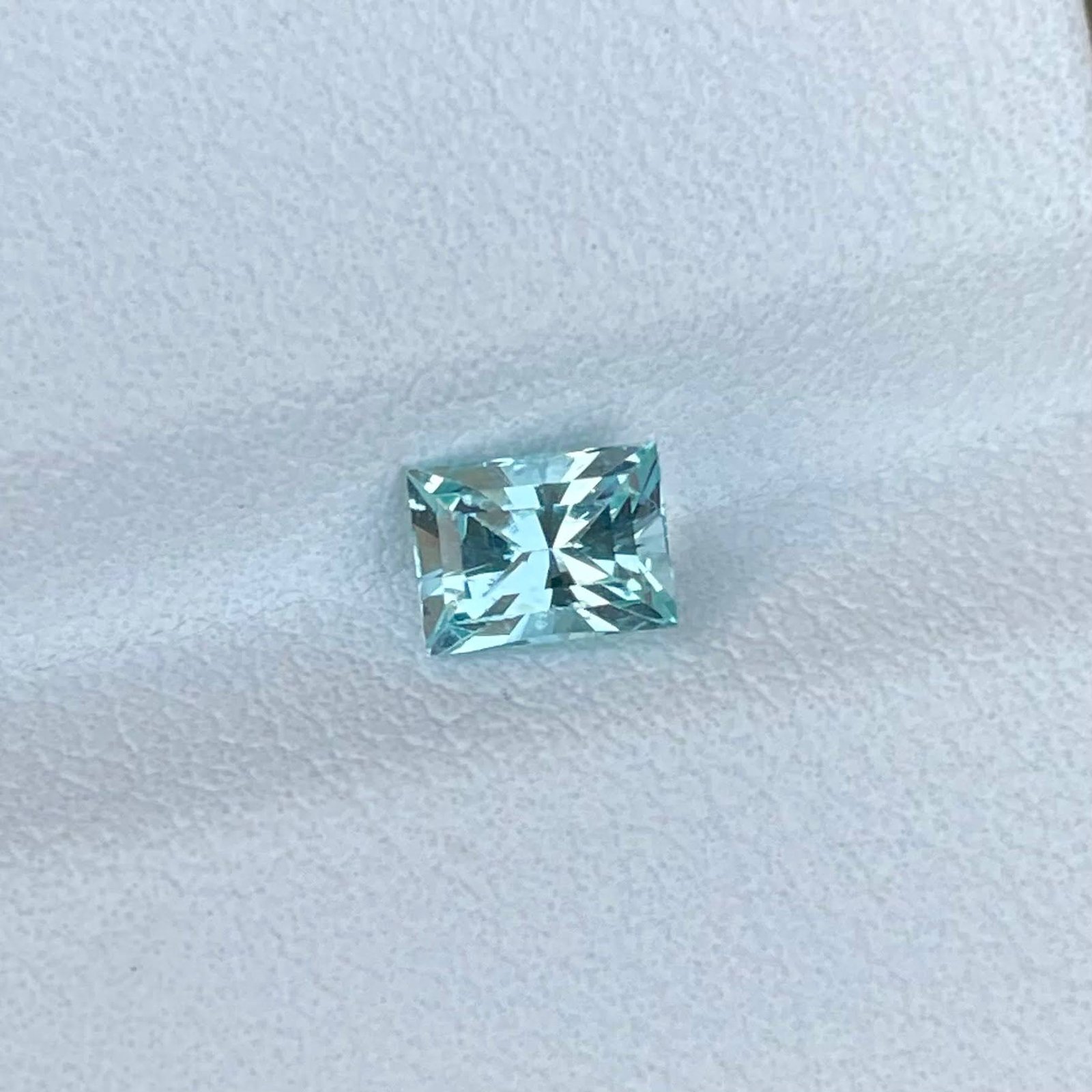 MantraMani Aquamarine Loose Gemstone – Authentic, Lab Certified | India - Angle 4