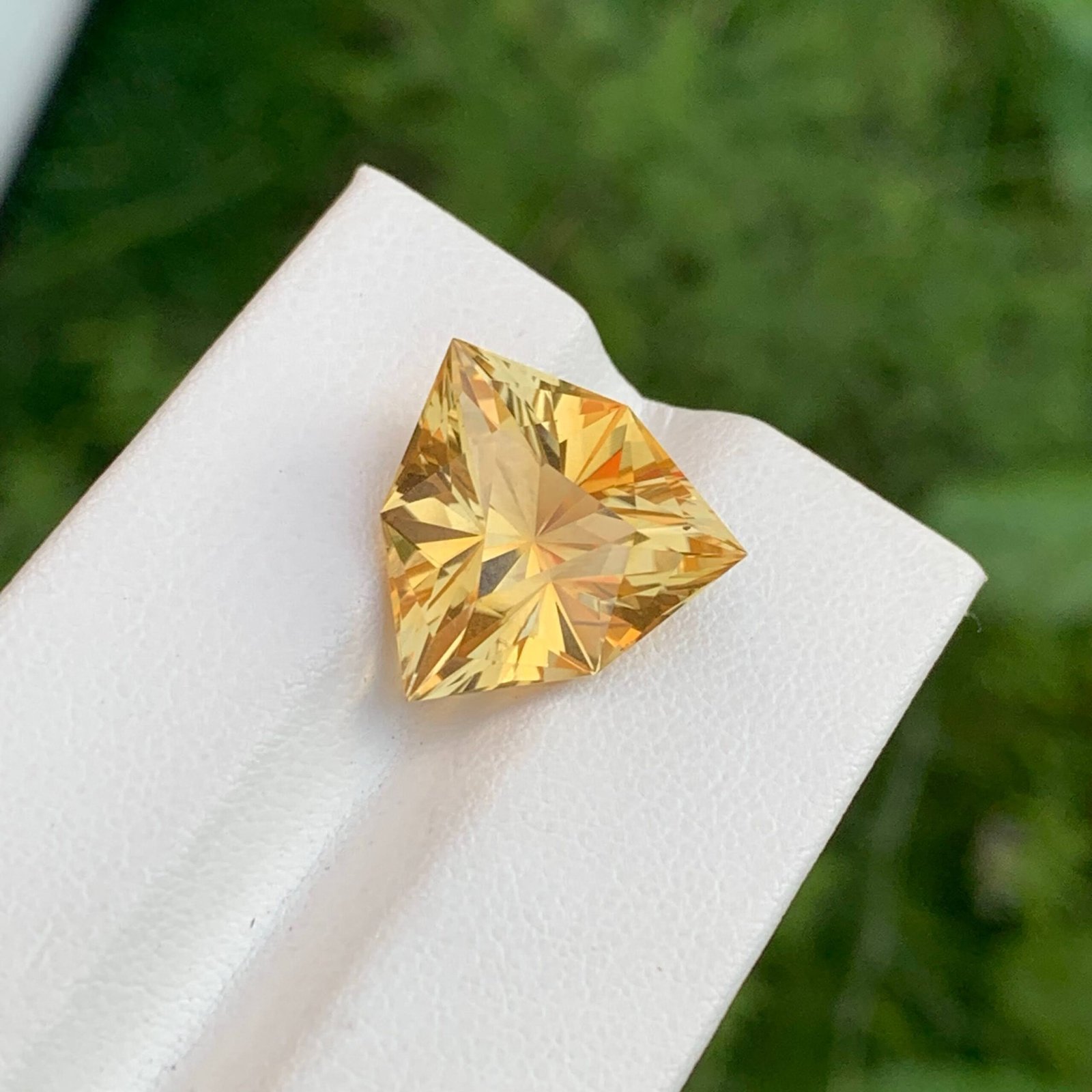 MantraMani Citrine Loose Gemstone – Authentic, Lab Certified | India - Angle 4
