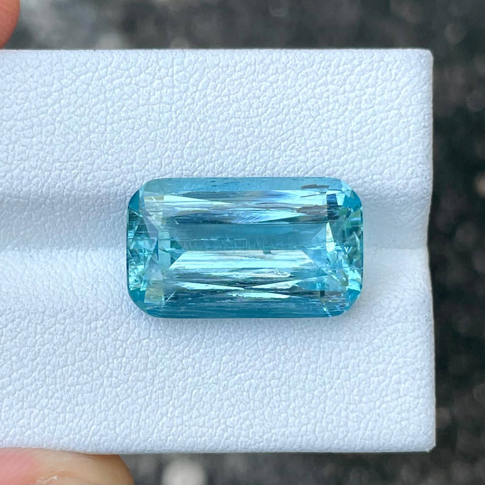 MantraMani Aquamarine Loose Gemstone – Authentic, Lab Certified | India - Angle 4