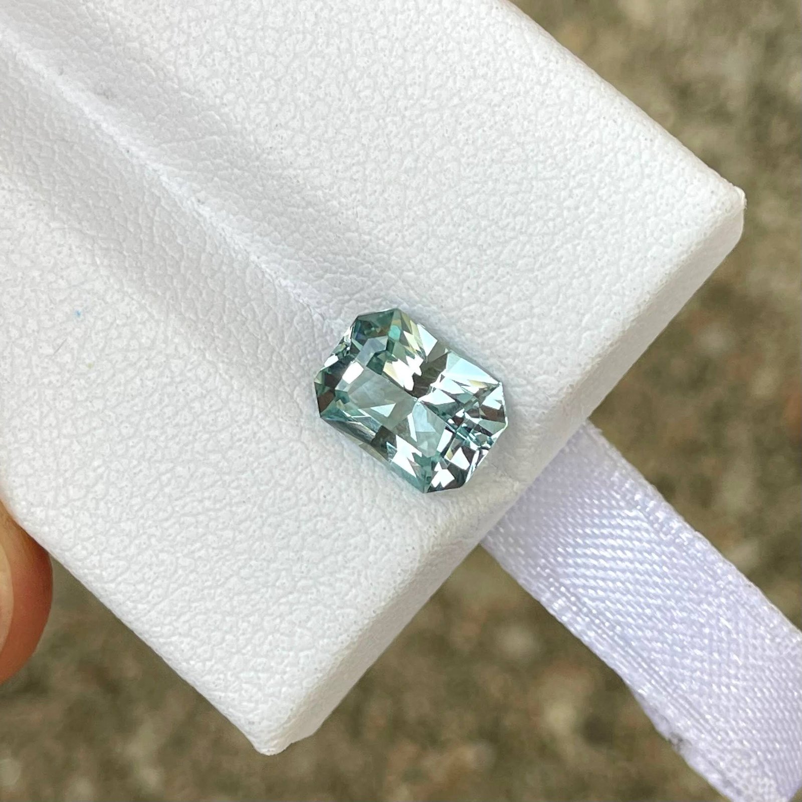 MantraMani Aquamarine Loose Gemstone – Authentic, Lab Certified | India - Angle 4