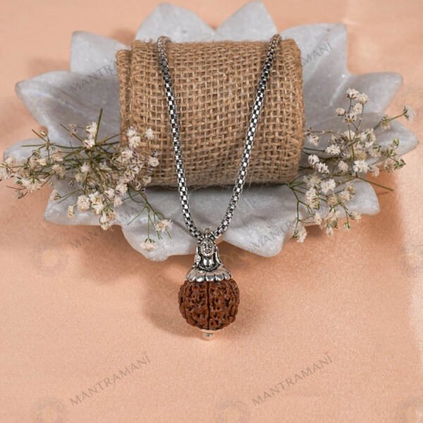 MantraMani Adiyogi Shiv 7 Mukhi Rudraksha Pendant