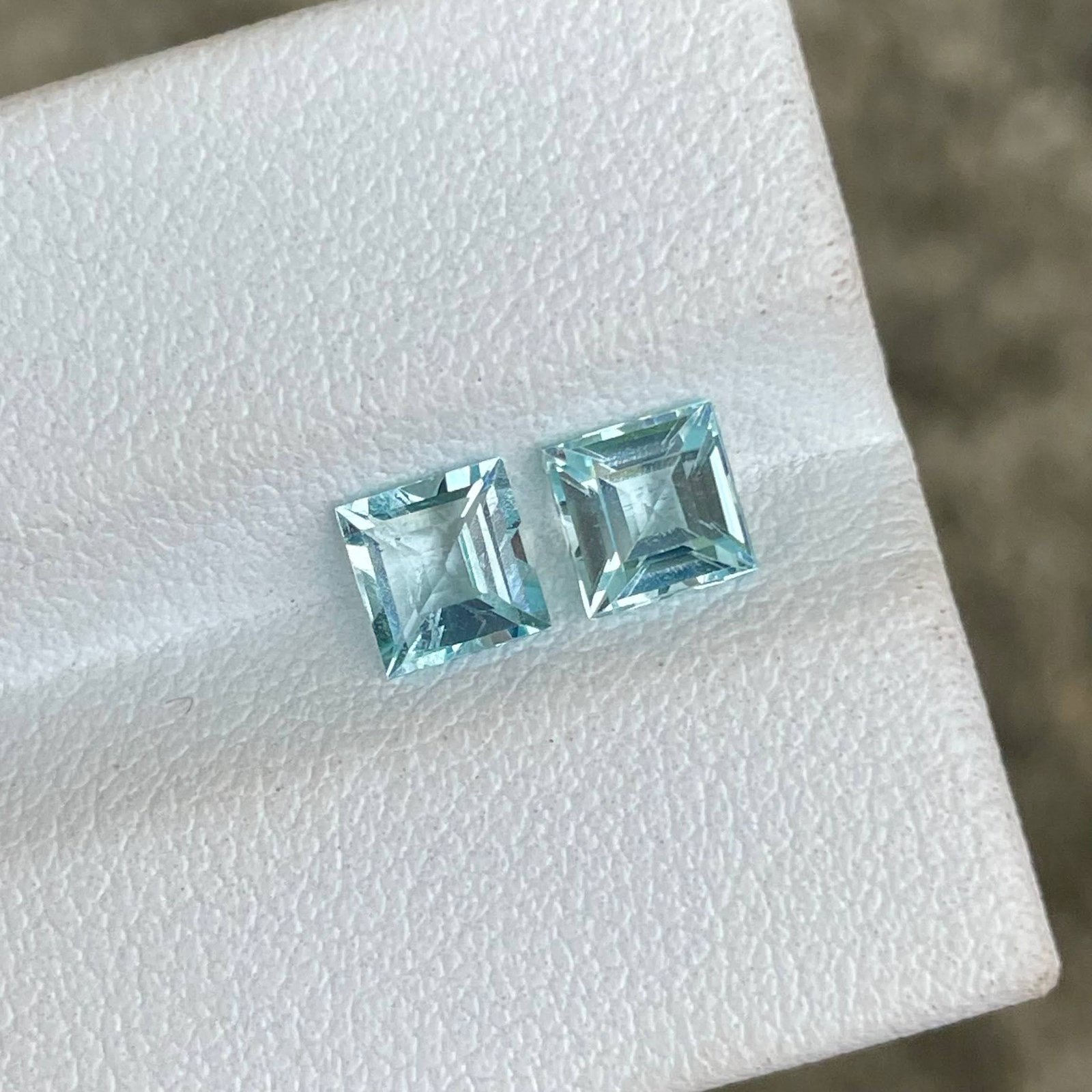 MantraMani Aquamarine Loose Gemstone – Authentic, Lab Certified | India - Angle 4