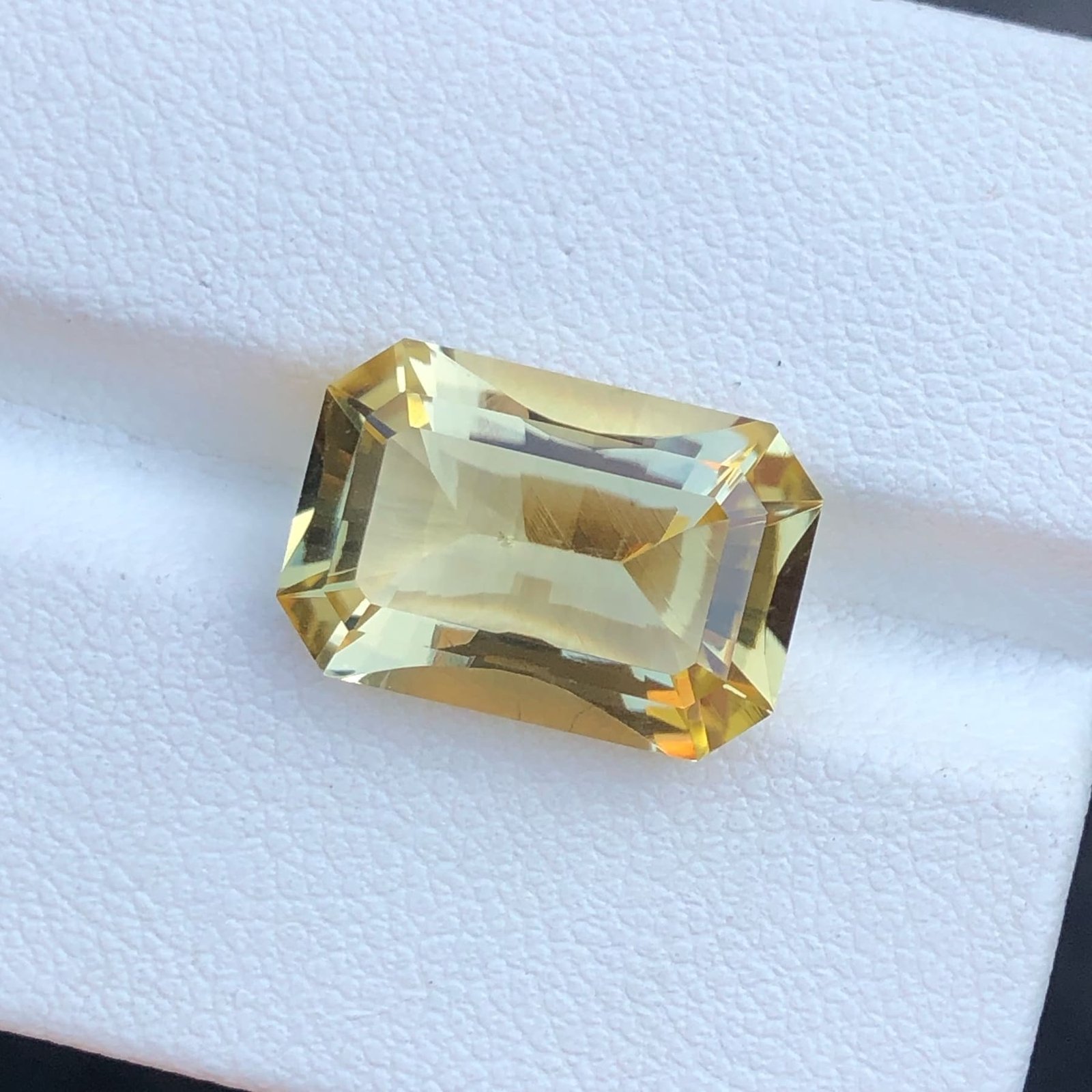 MantraMani 6.85 Carat Citrine Natural Loose Gemstone - Imported - Brazil