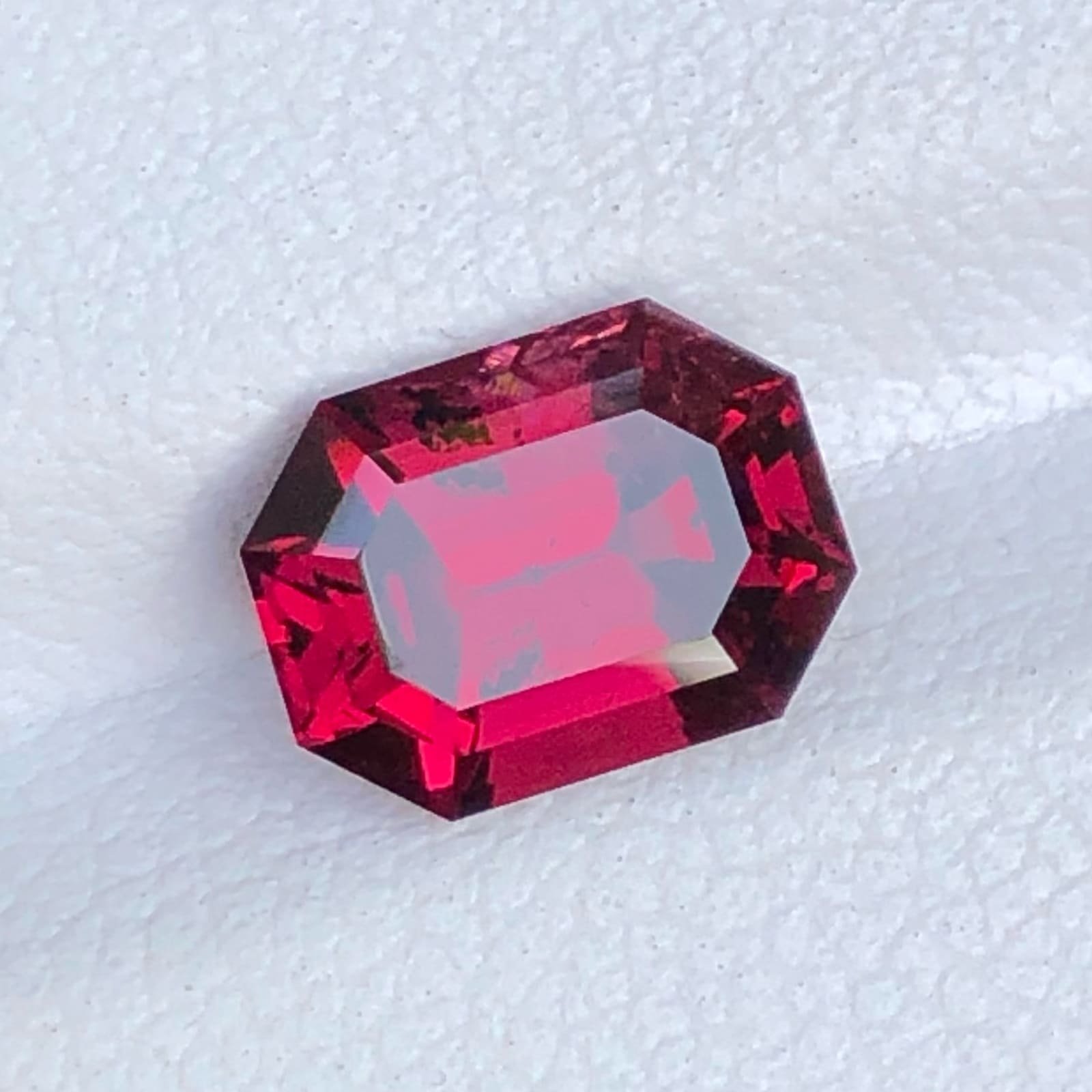 MantraMani 2.65 Carat Garnet Natural Loose Gemstone
