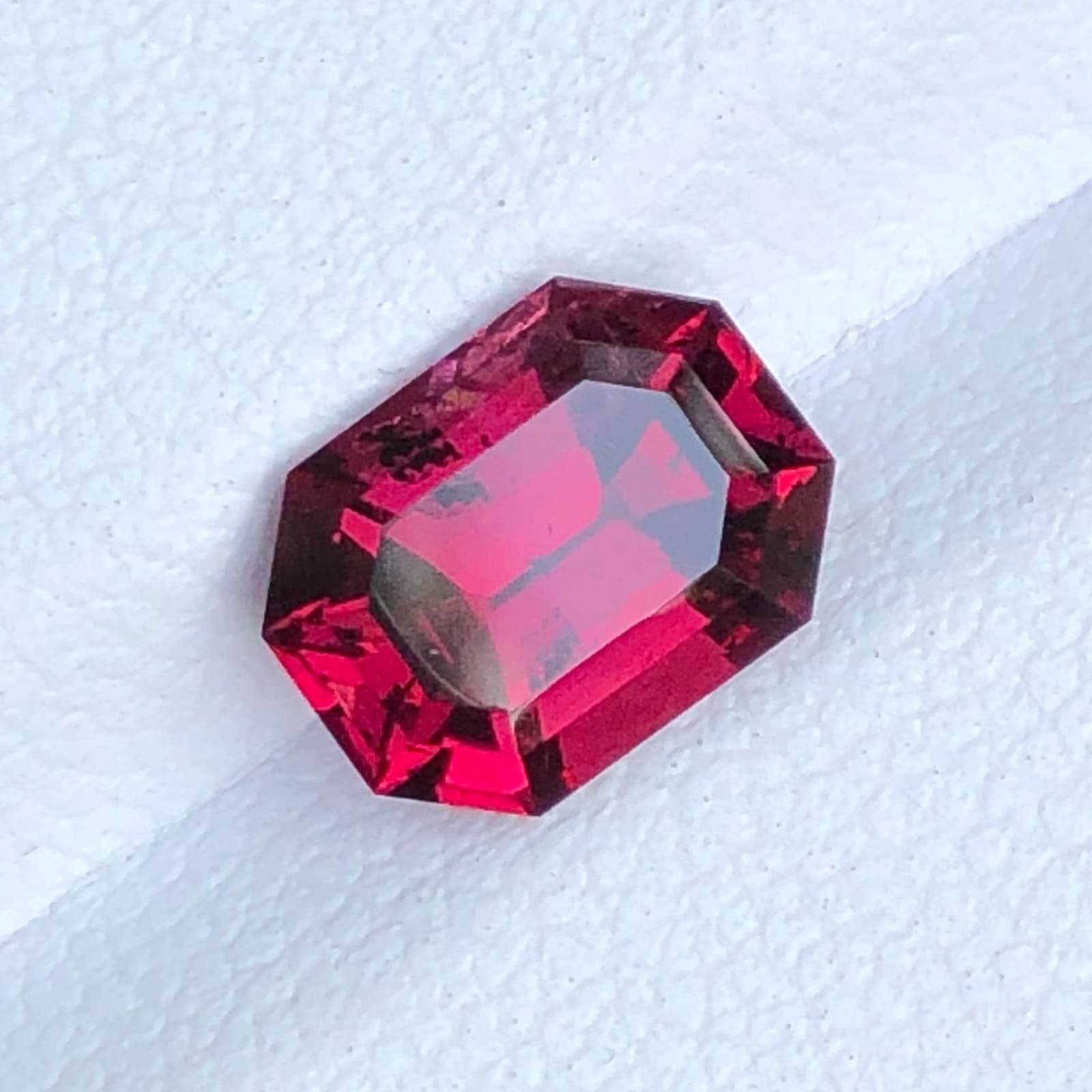 MantraMani 2.65 Carat Garnet Natural Loose Gemstone