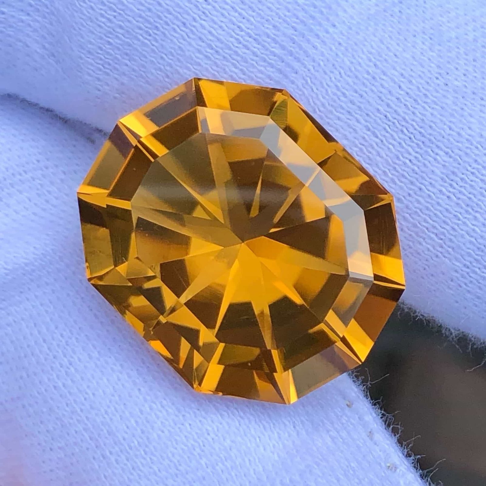 MantraMani 24.80 Carat Golden Citrine Natural Loose Gemstone - Imported - Brazil