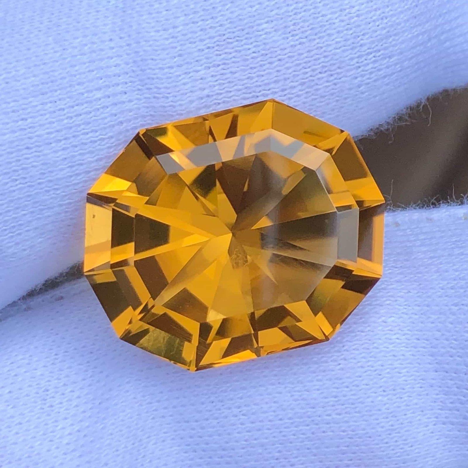 MantraMani 24.80 Carat Golden Citrine Natural Loose Gemstone - Imported - Brazil