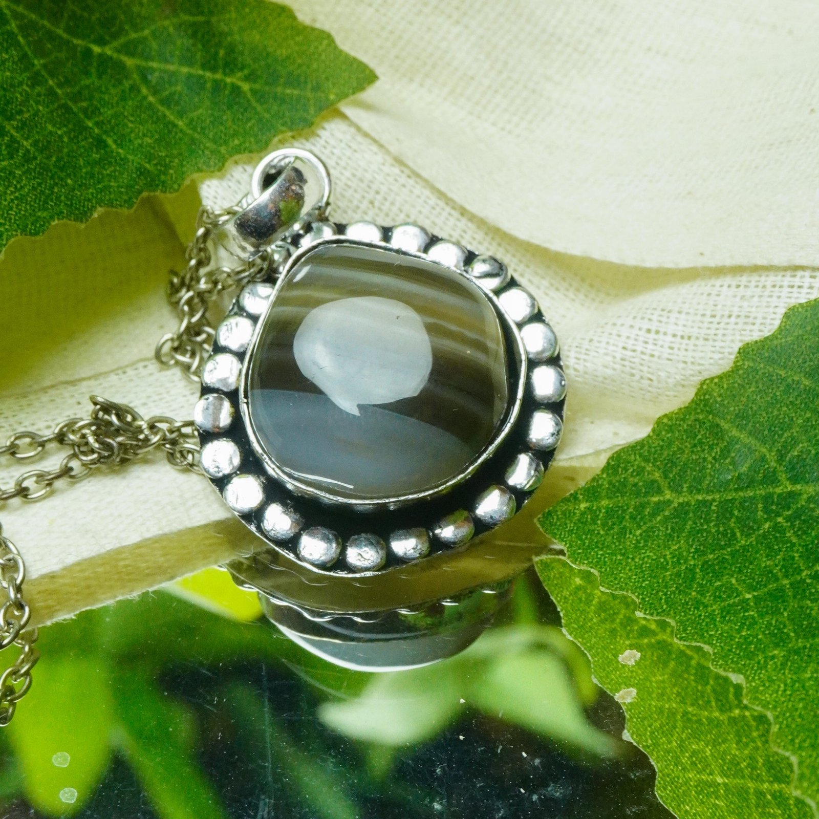 MantraMani Sulemani Hakik Crystal Pendant - Energized Vedic Gemstone Jewelry - MantraMani