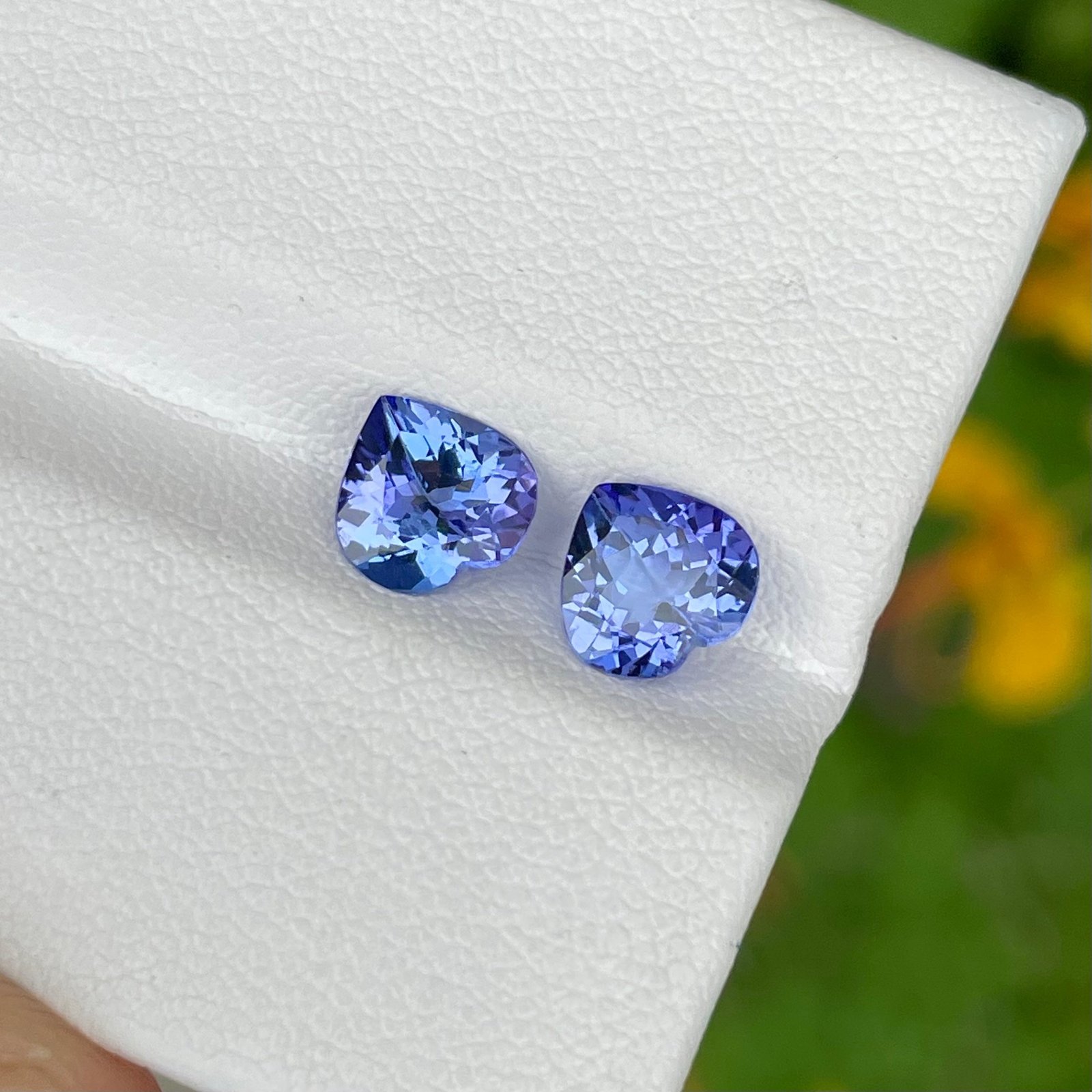 MantraMani Tanzanite Loose Gemstone – Authentic, Lab Certified | India - Angle 5