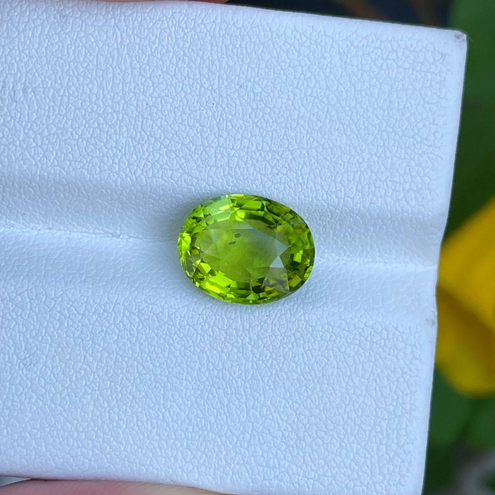 MantraMani 4.55 Carat Green Peridot Oval Cut Natural Loose Gemstone