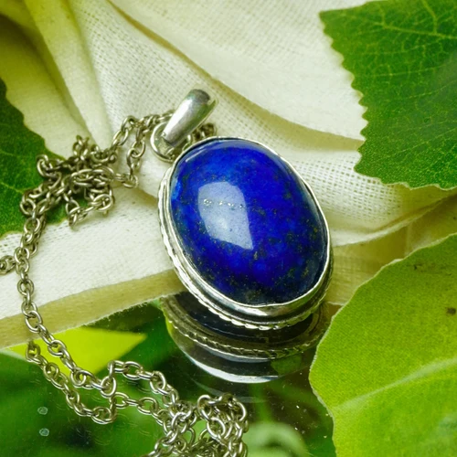Lapis Lazuli Pendant for Wisdom, Communication & Clarity | MantraMani