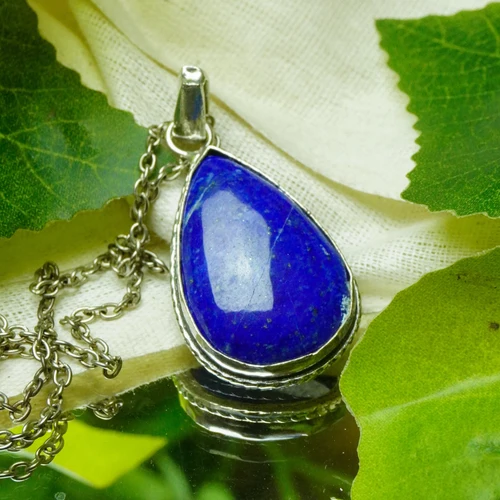 Lapis Lazuli Pendant for Wisdom, Communication & Clarity | MantraMani